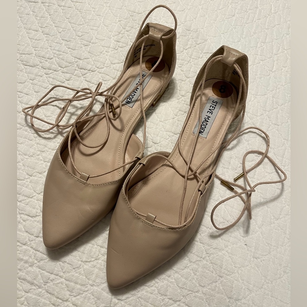 Lk New STEVE MADDEN tan lace up Pointed Toe flats 8M 8